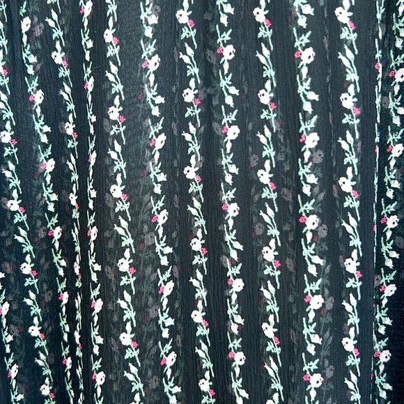 JOIE floral blouse NWT - Picture 2 of 5